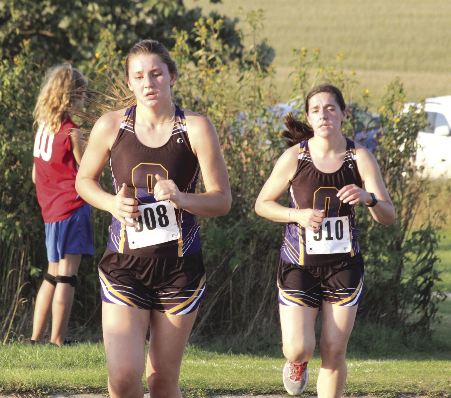 Oelwein competing at Grundy Center meet